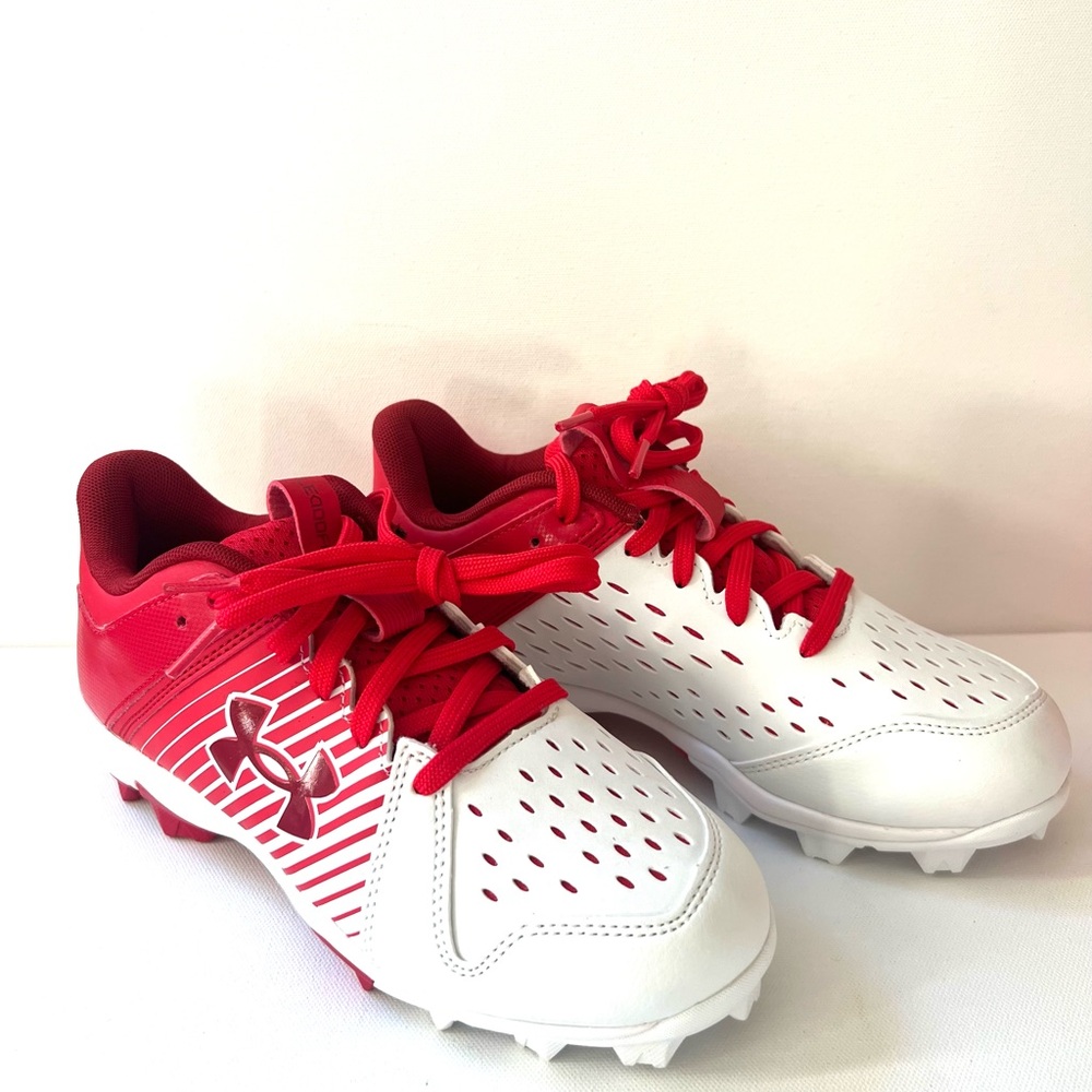 Under Armour Red Cleats size 4Y